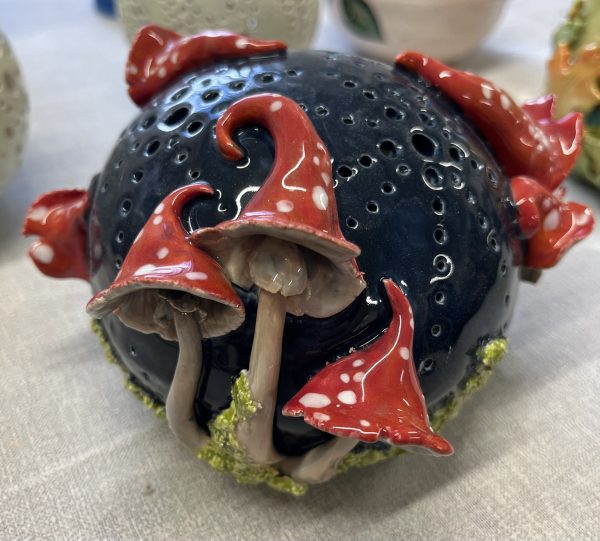 Christmas Orb Lantern Workshop - Image 11