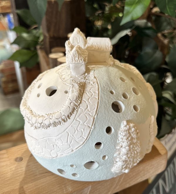 Christmas Orb Lantern Workshop - Image 4